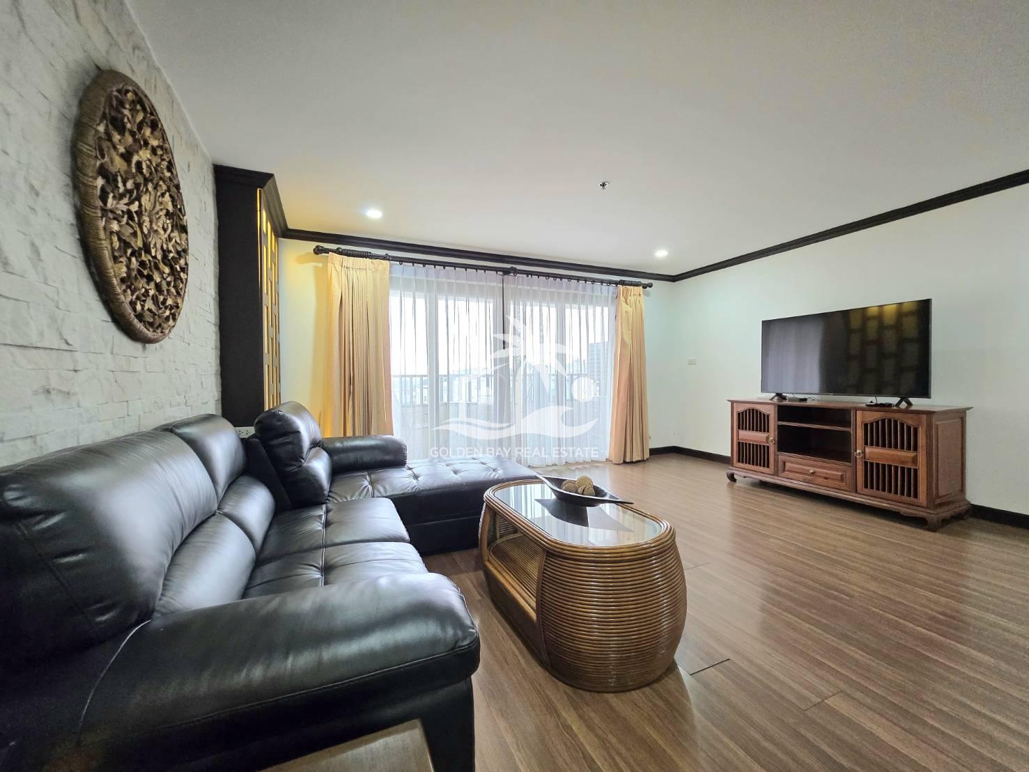 Nirvana Place – Pratumnak Hill