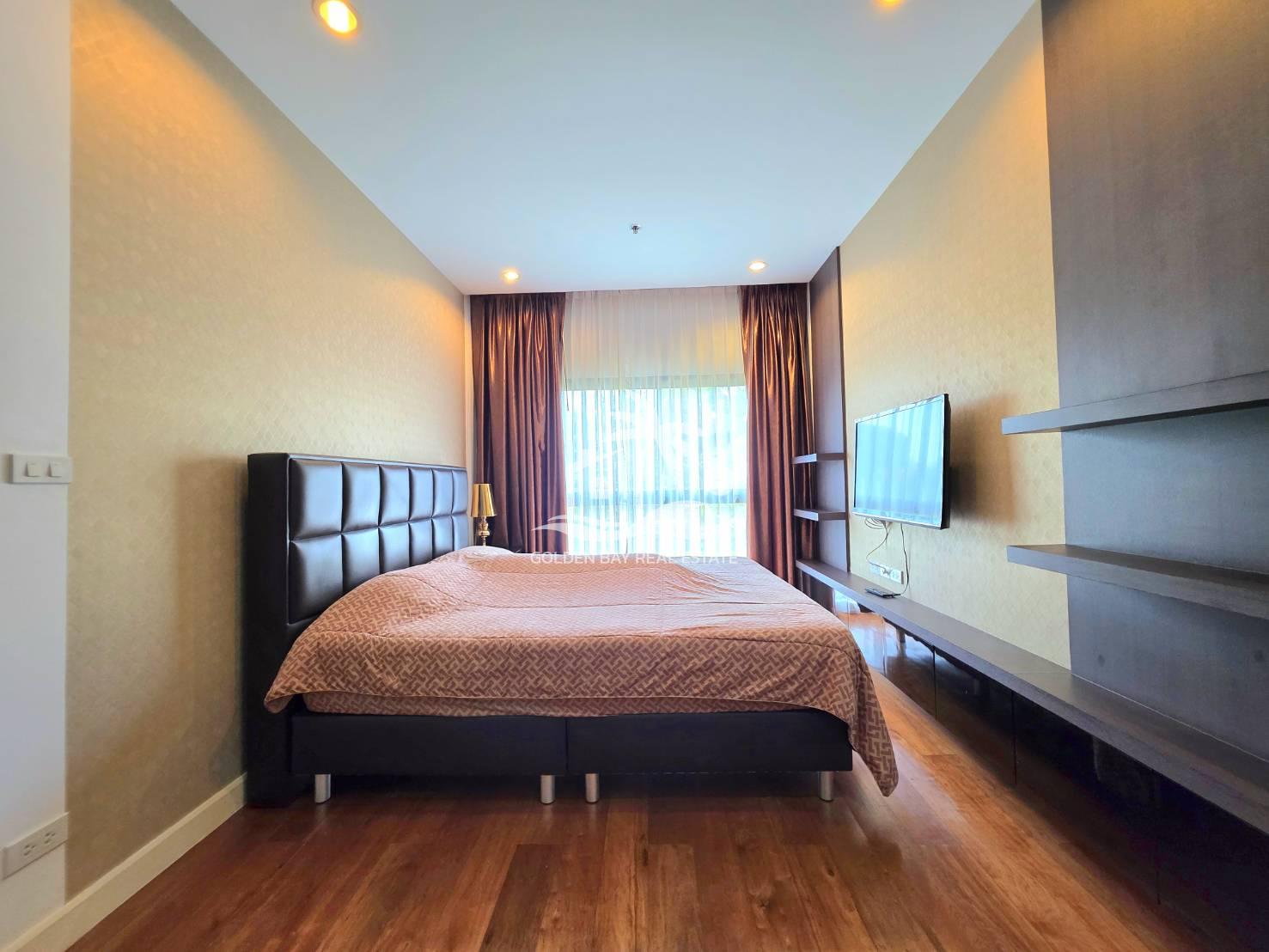 The Axis Condominium – Pratumnak Hill