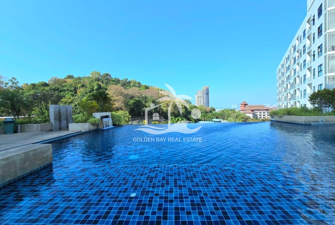 The Axis Condominium – Pratumnak Hill