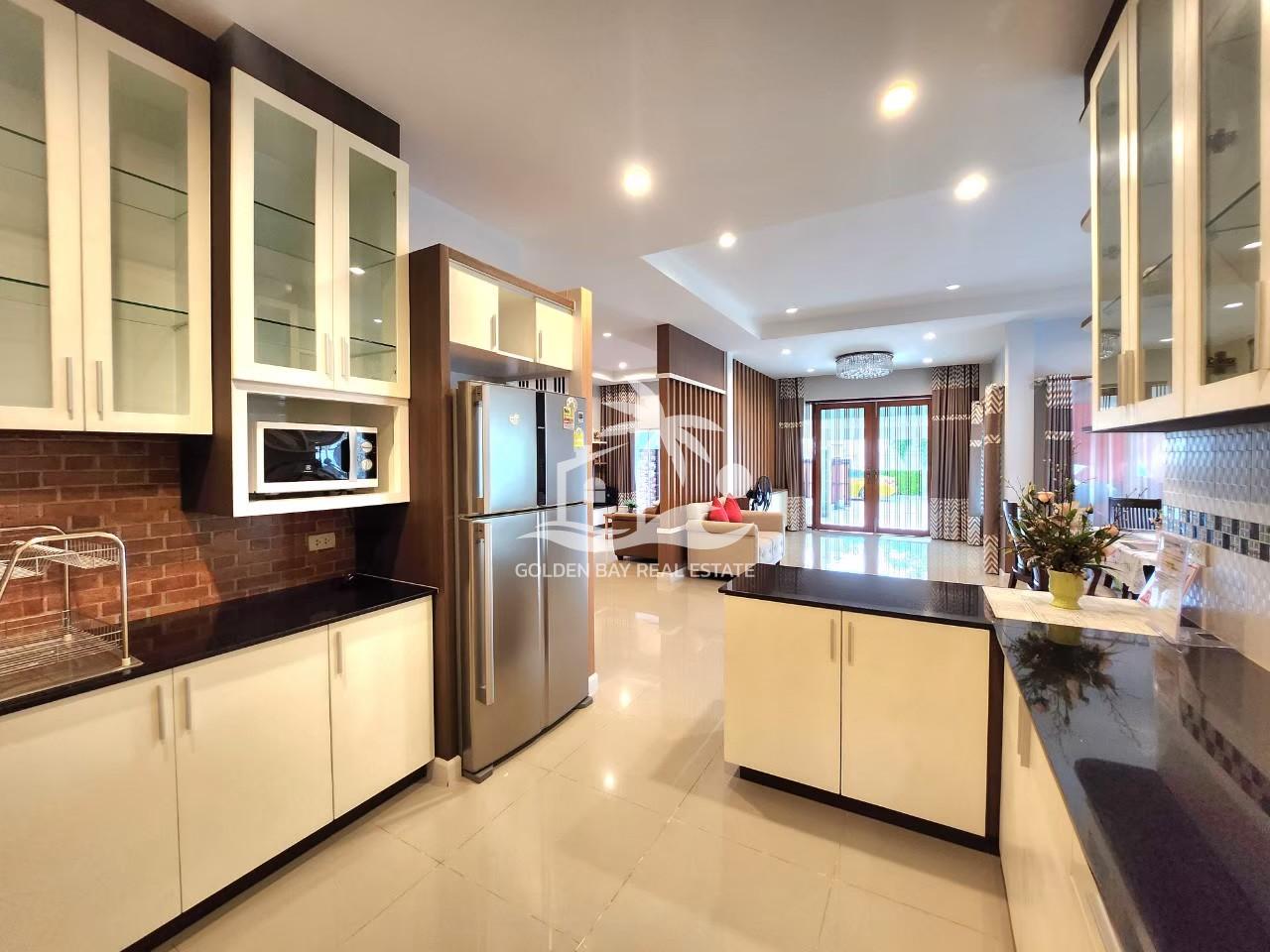 D-Place – East Pattaya