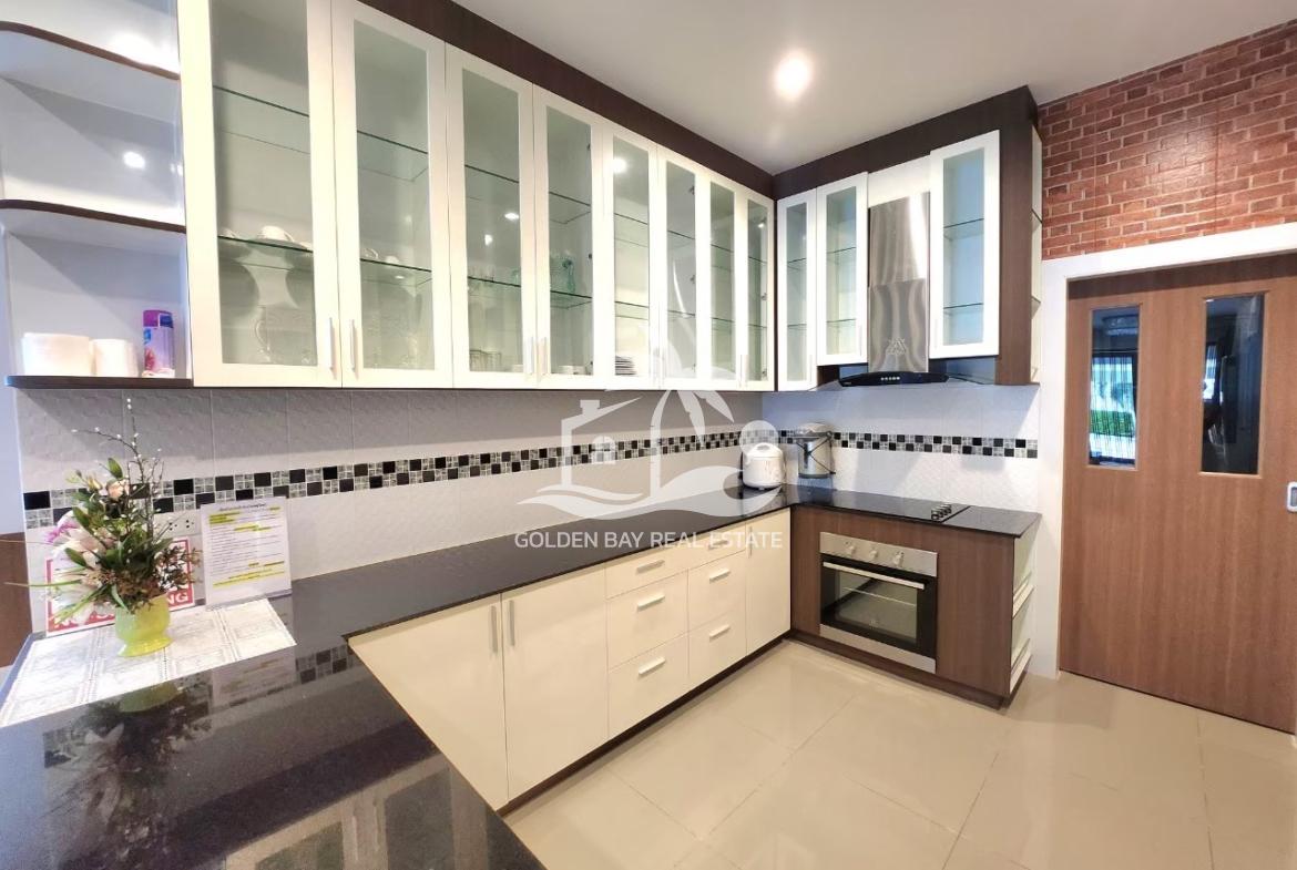 D-Place – East Pattaya