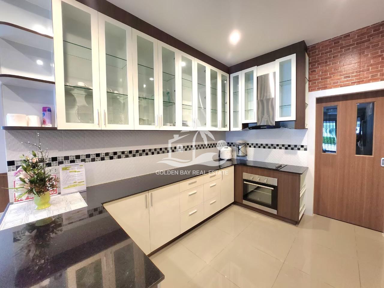 D-Place – East Pattaya