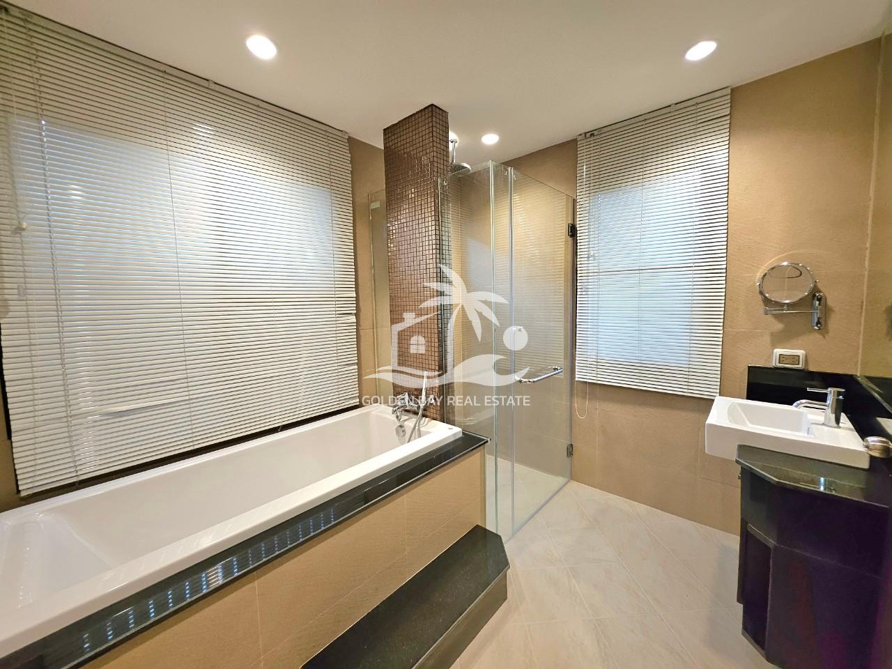 The Village Horseshoe Point – East Pattaya