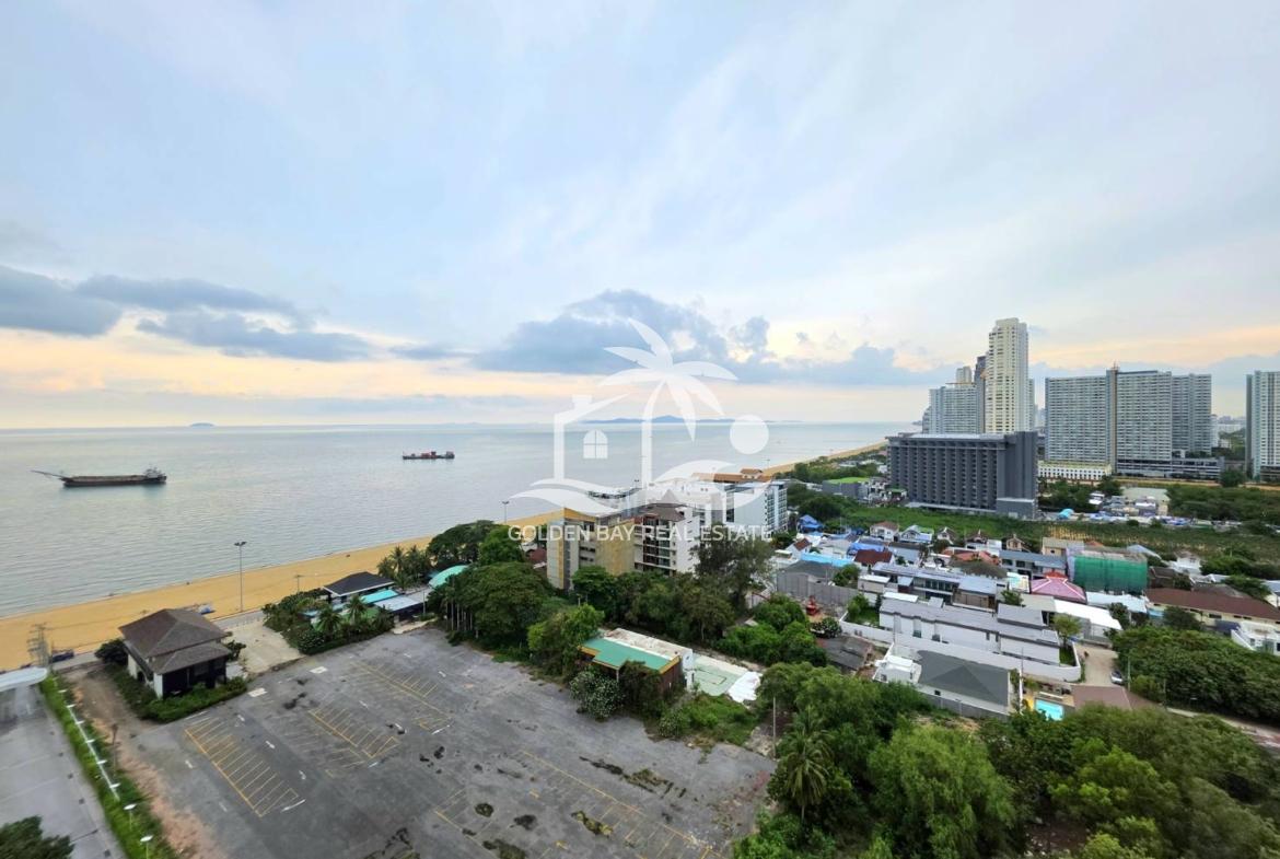 Reflection – Jomtien