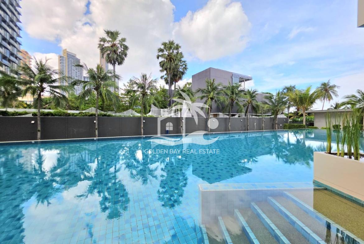 Ananya Beachfront Condominium – Wongamat