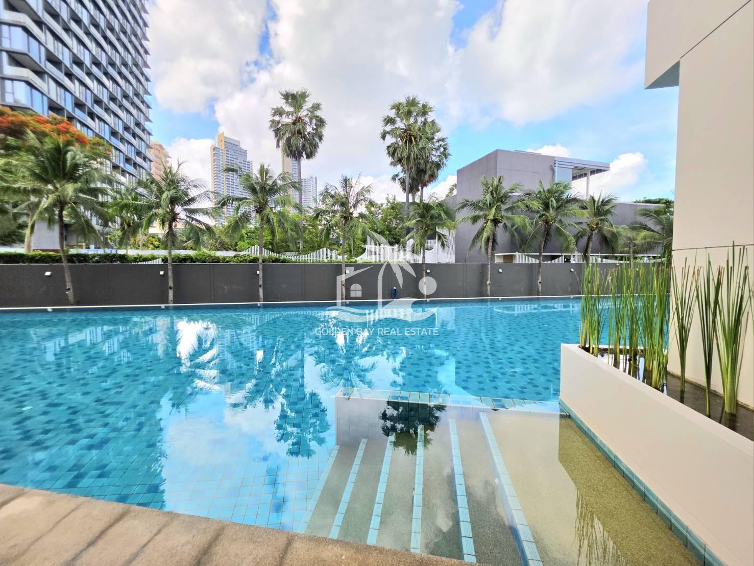 Ananya Beachfront Condominium – Wongamat