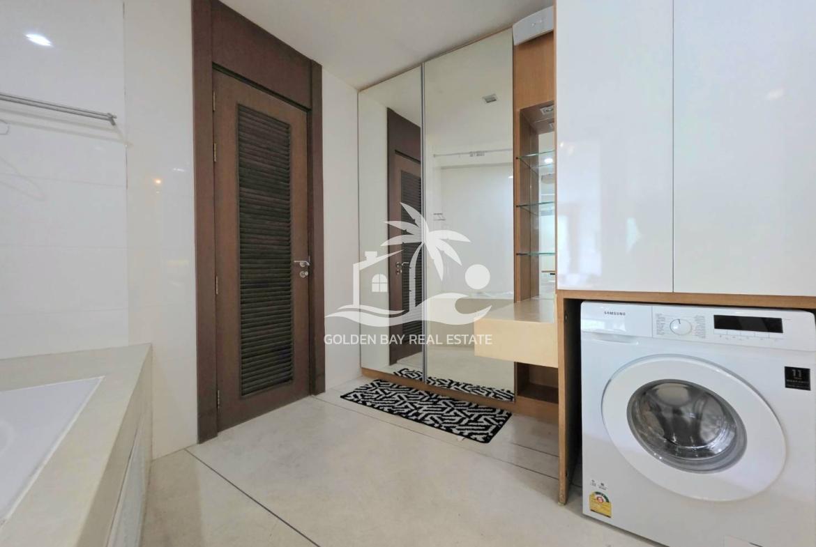 Ananya Beachfront Condominium – Wongamat