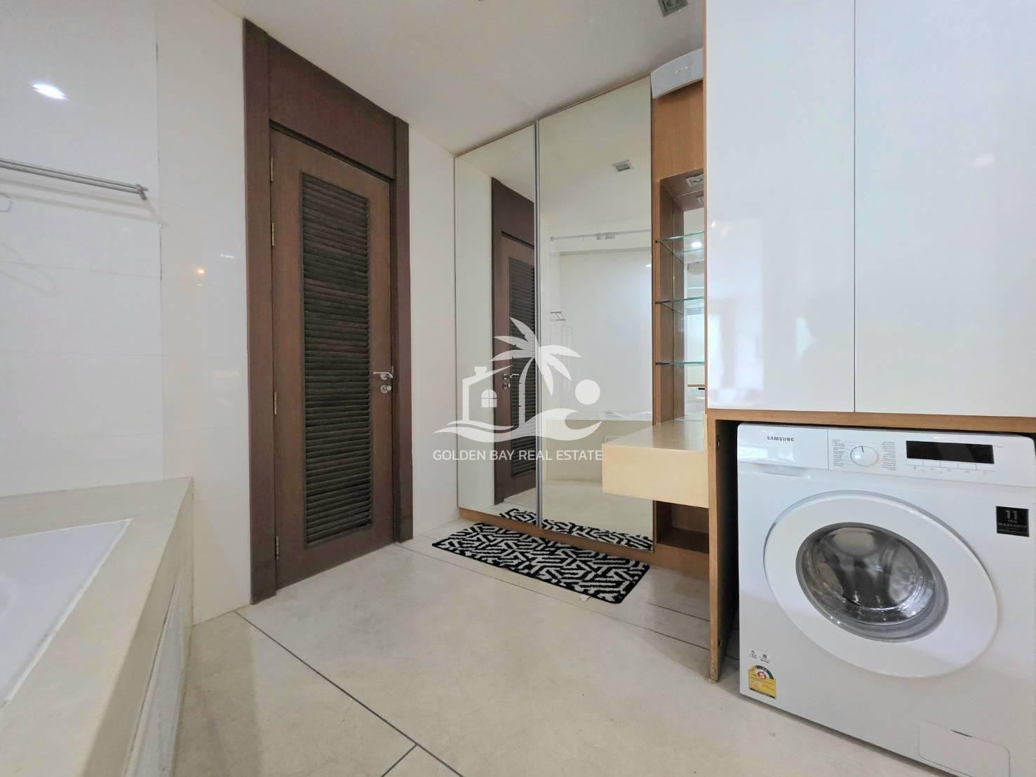 Ananya Beachfront Condominium – Wongamat