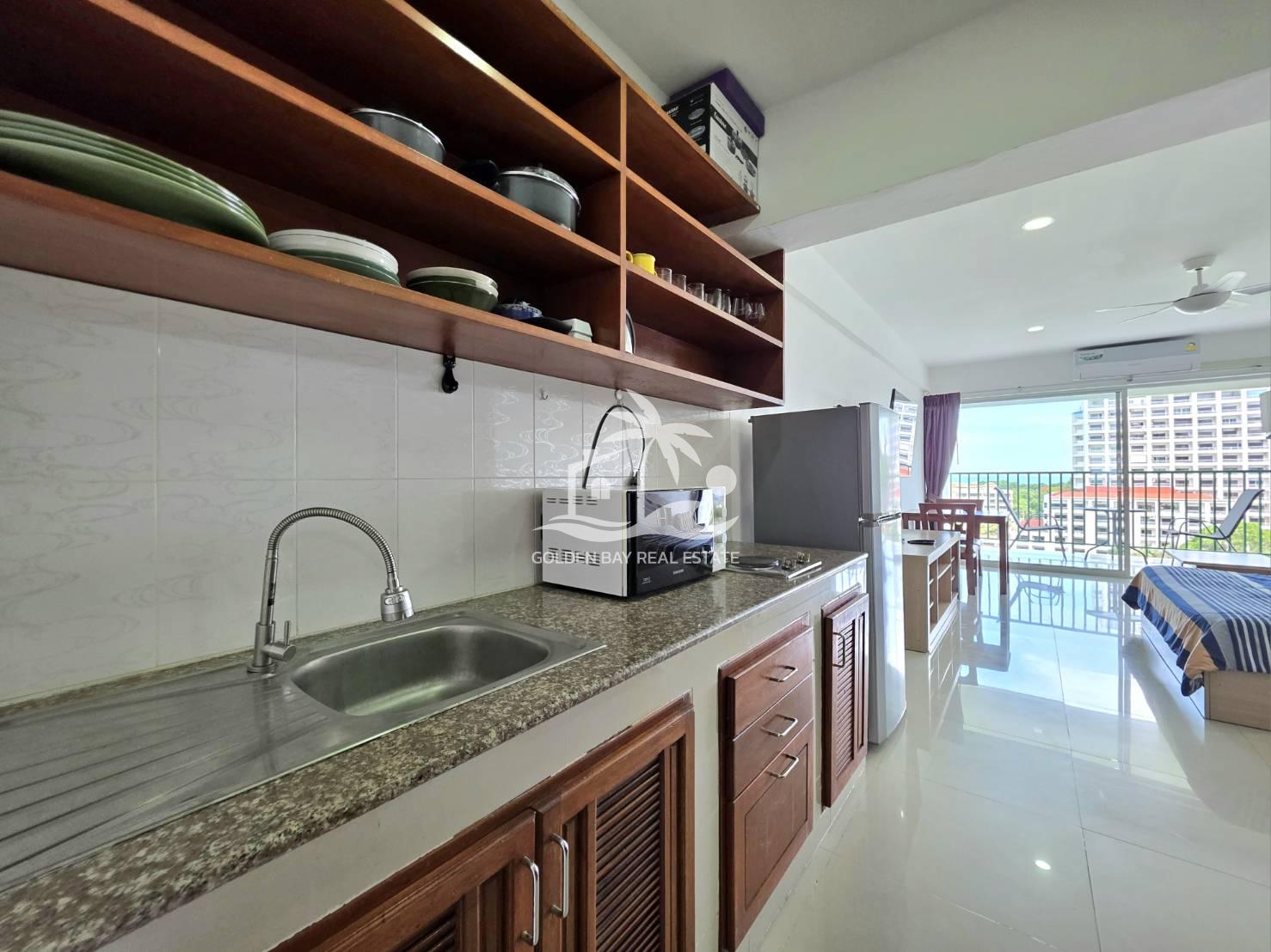 Sombat Pattaya Condotel – Pratumnak Hill
