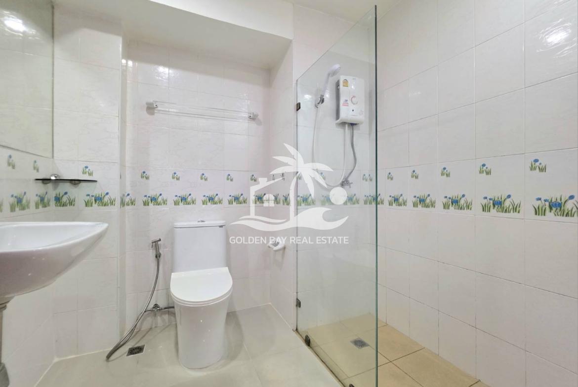 Sombat Pattaya Condotel – Pratumnak Hill