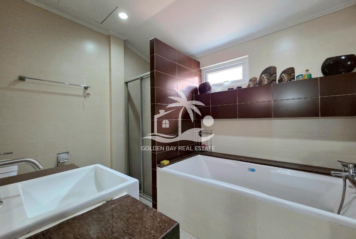Private House in Soi Thepnimit – East Pattaya