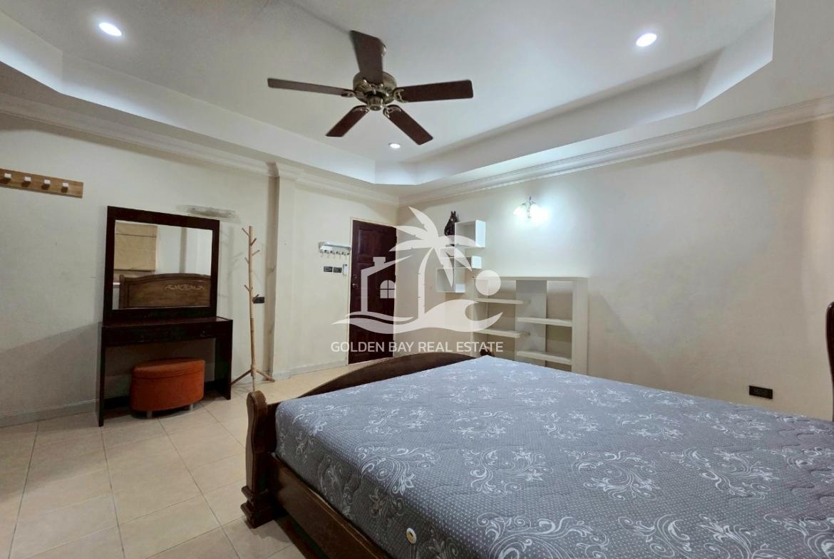 Private House in Soi Thepnimit – East Pattaya
