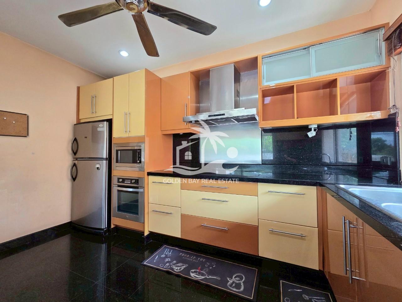 LINE_ALBUM_23052025_250523_15 Private House in Soi Thepnimit – East Pattaya