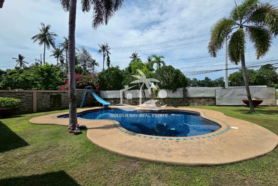 Private House in Soi Thepnimit – East Pattaya