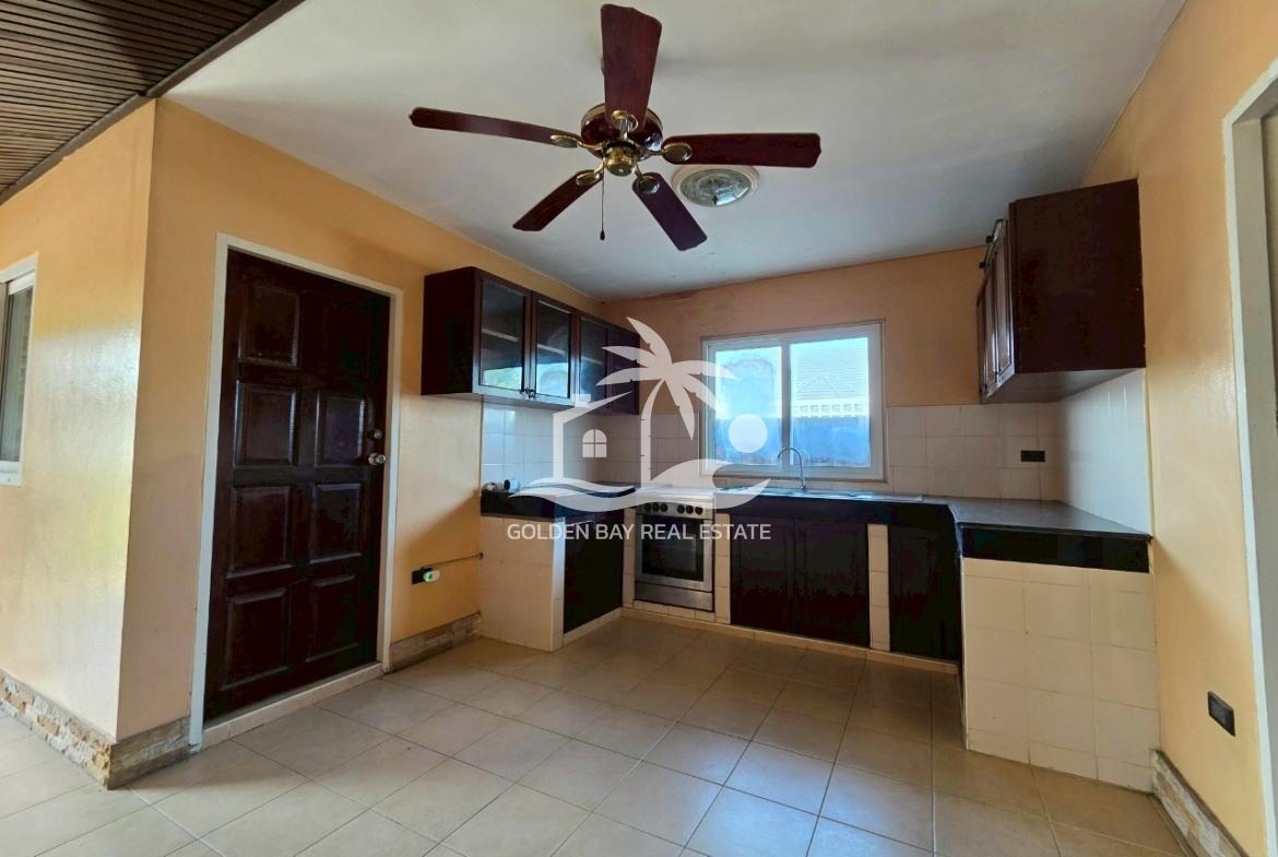 Private House in Soi Thepnimit – East Pattaya