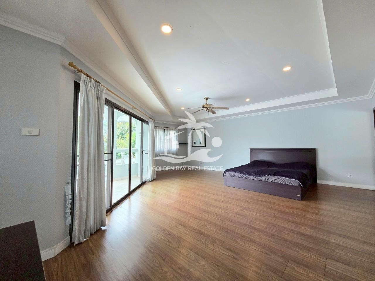 LINE_ALBUM_24052025_250524_11 Private House in Pong – East Pattaya