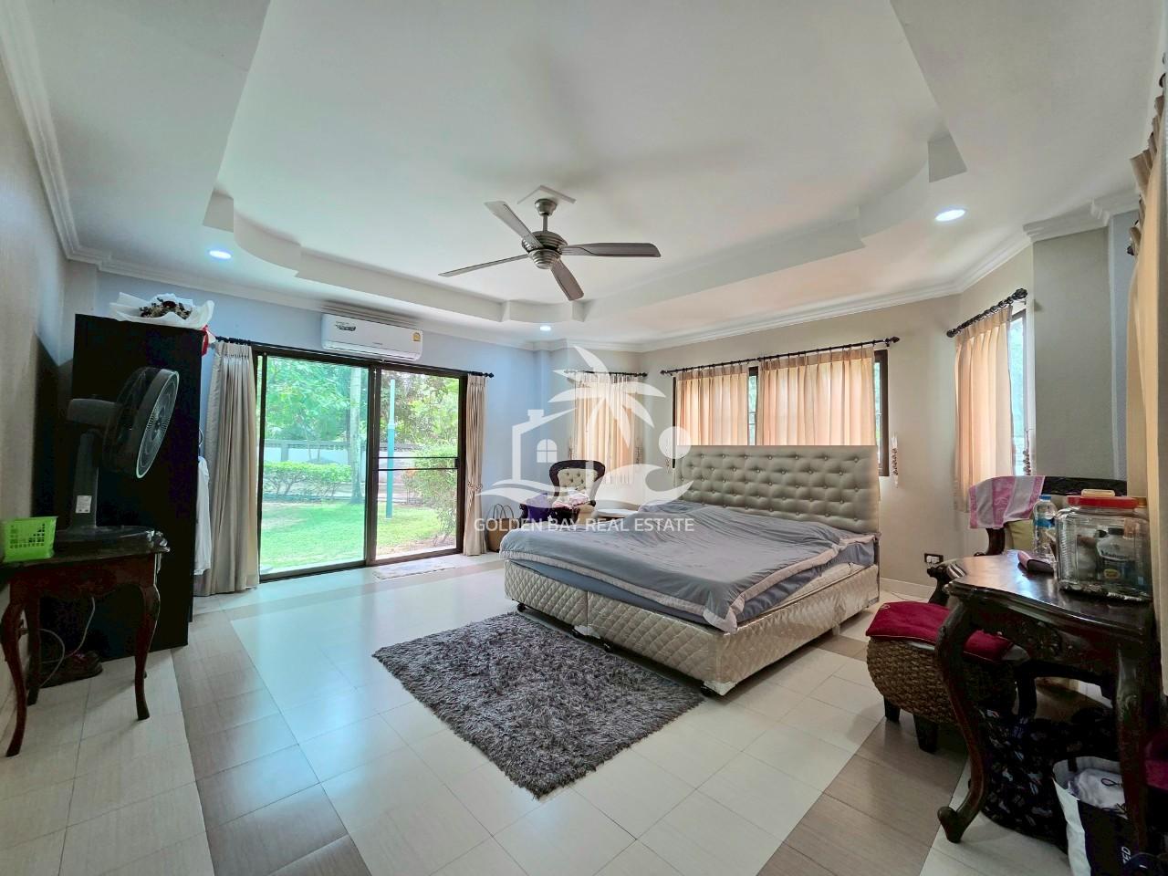 LINE_ALBUM_24052025_250524_16 Private House in Pong – East Pattaya
