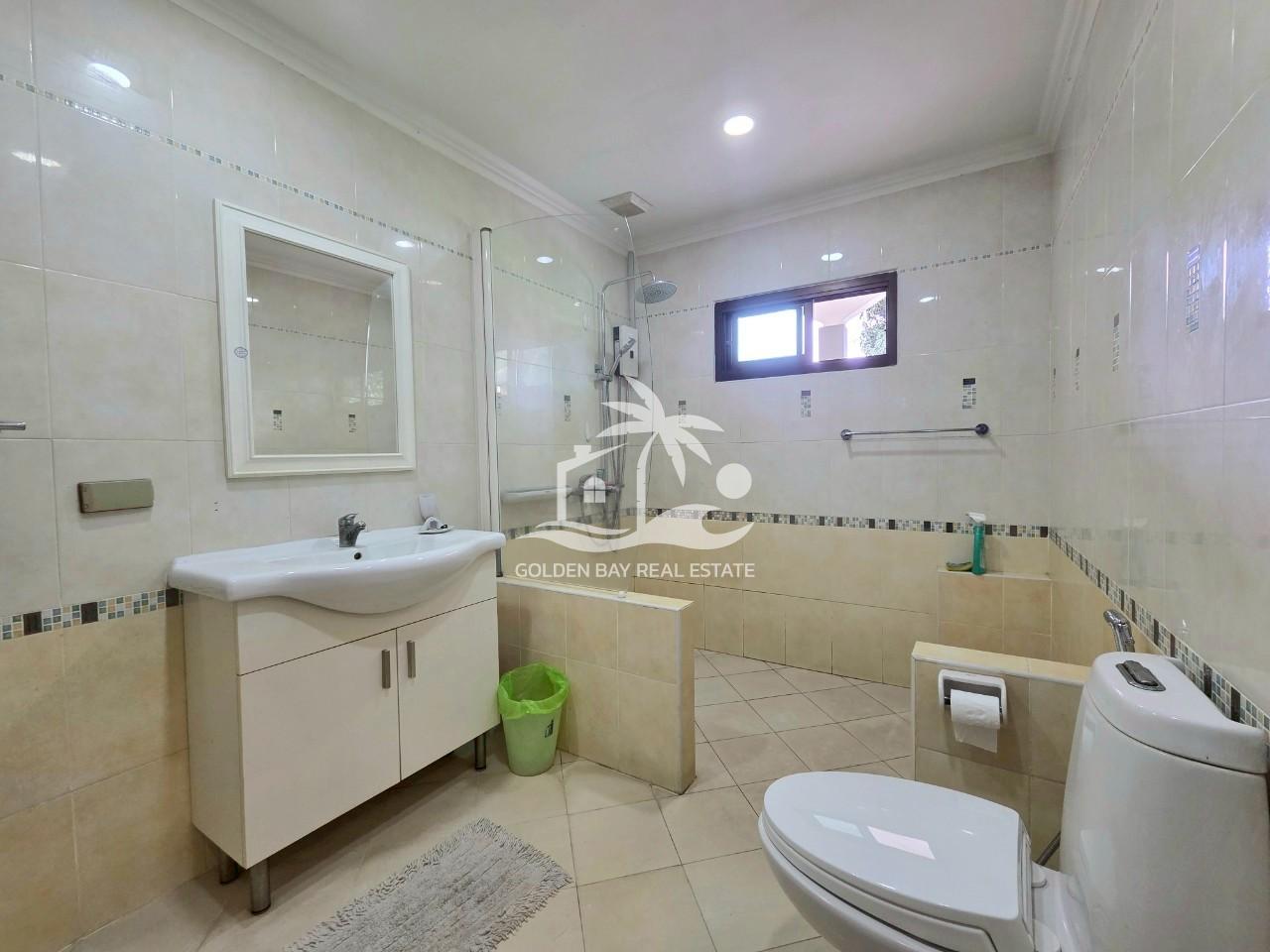 LINE_ALBUM_24052025_250524_17 Private House in Pong – East Pattaya