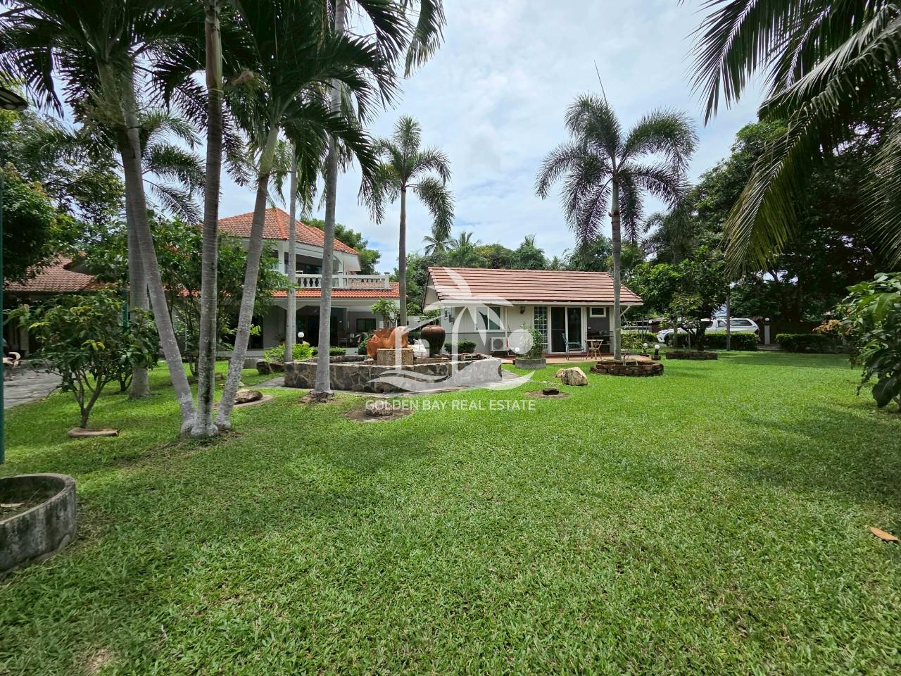 LINE_ALBUM_24052025_250524_2 Private House in Pong – East Pattaya