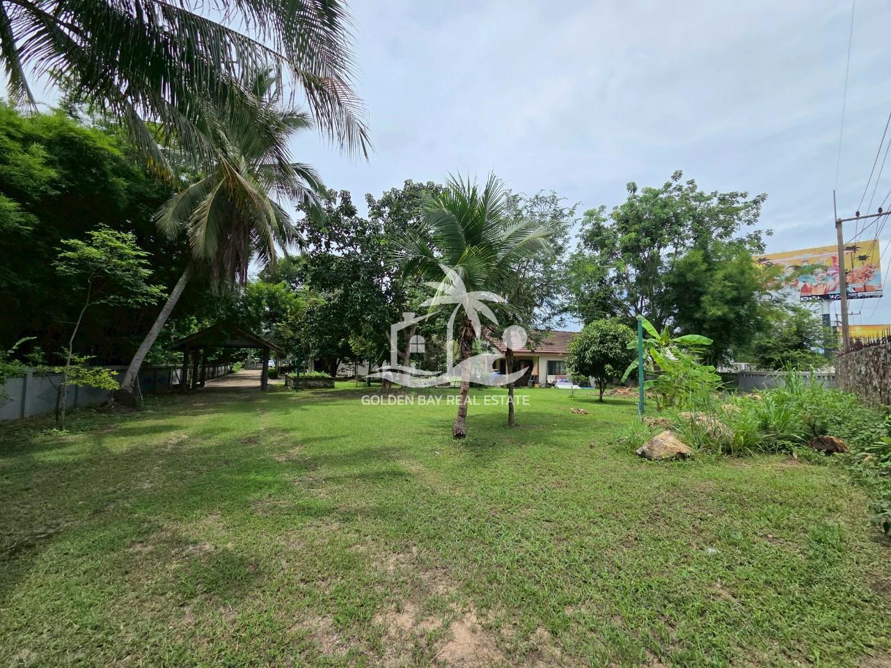 LINE_ALBUM_24052025_250524_28 Private House in Pong – East Pattaya