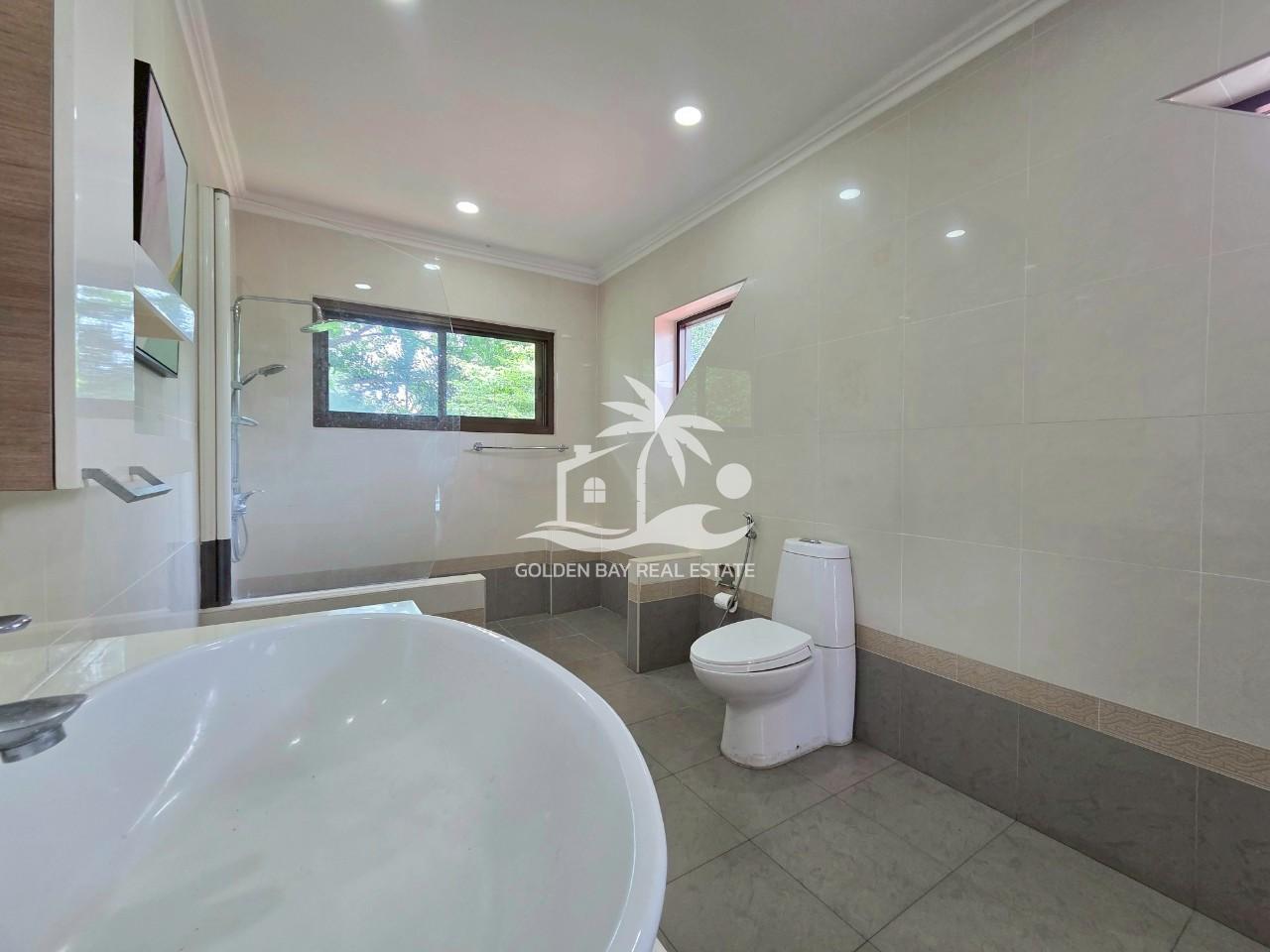 LINE_ALBUM_24052025_250524_5 Private House in Pong – East Pattaya