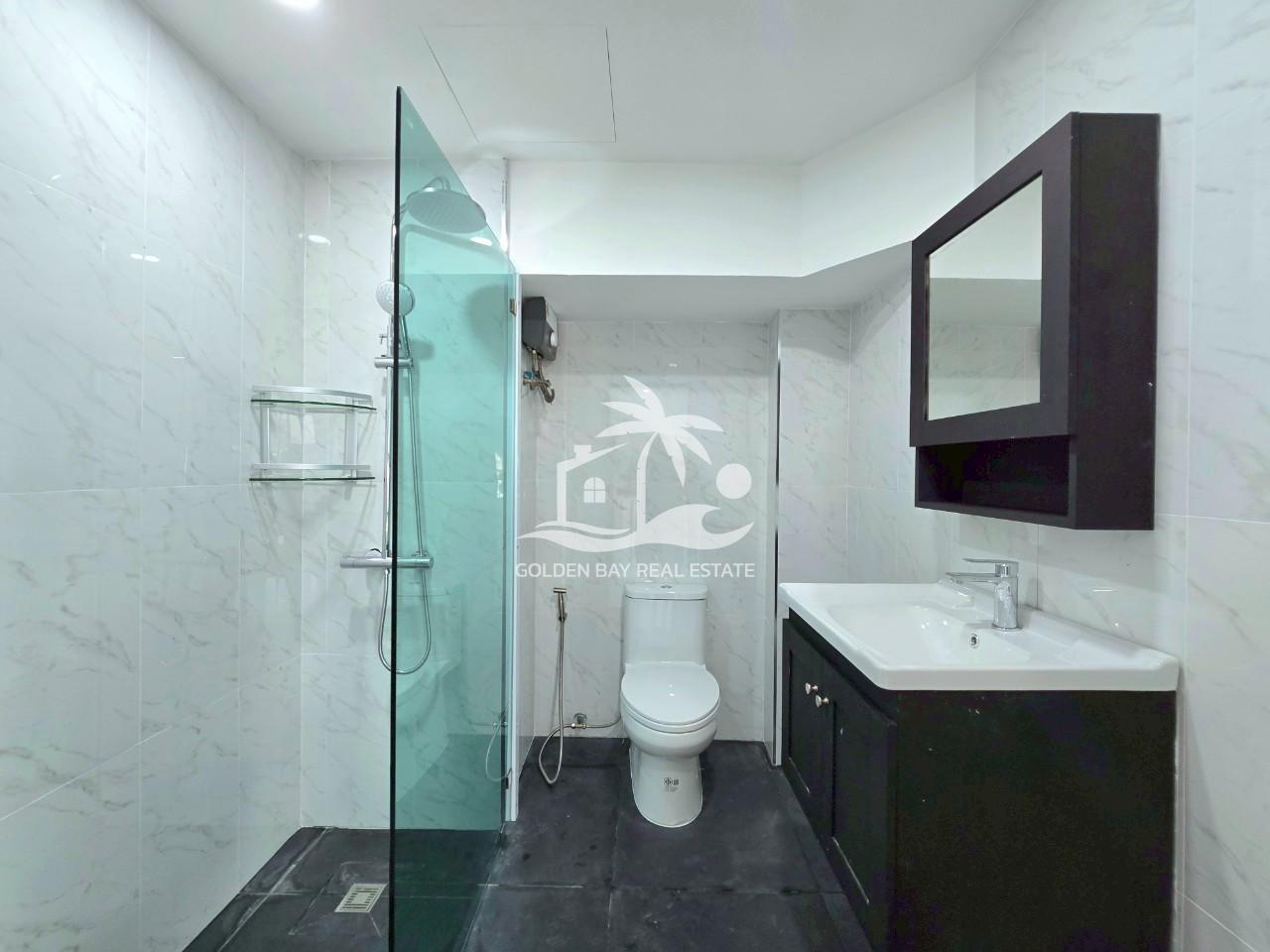 Sombat Pattaya Condotel – Pratumnak Hill