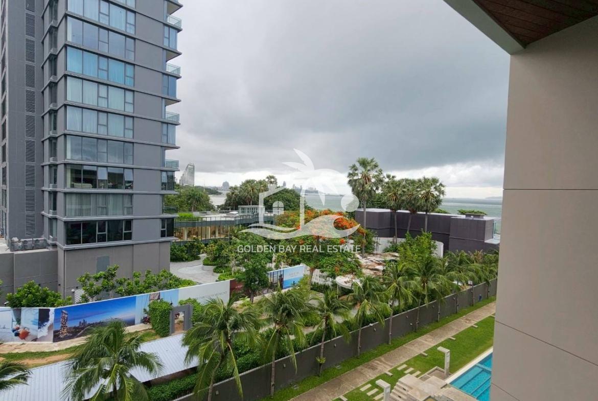 Ananya Beachfront Condominium – Wongamat