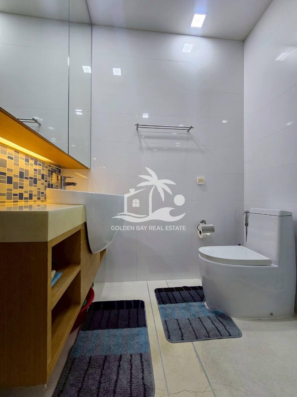Ananya Beachfront Condominium – Wongamat