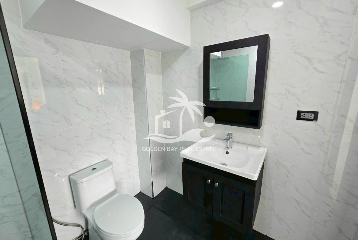 Sombat Pattaya Condotel – Pratumnak Hill