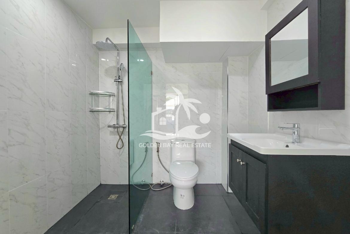 Sombat Pattaya Condotel – Pratumnak Hill