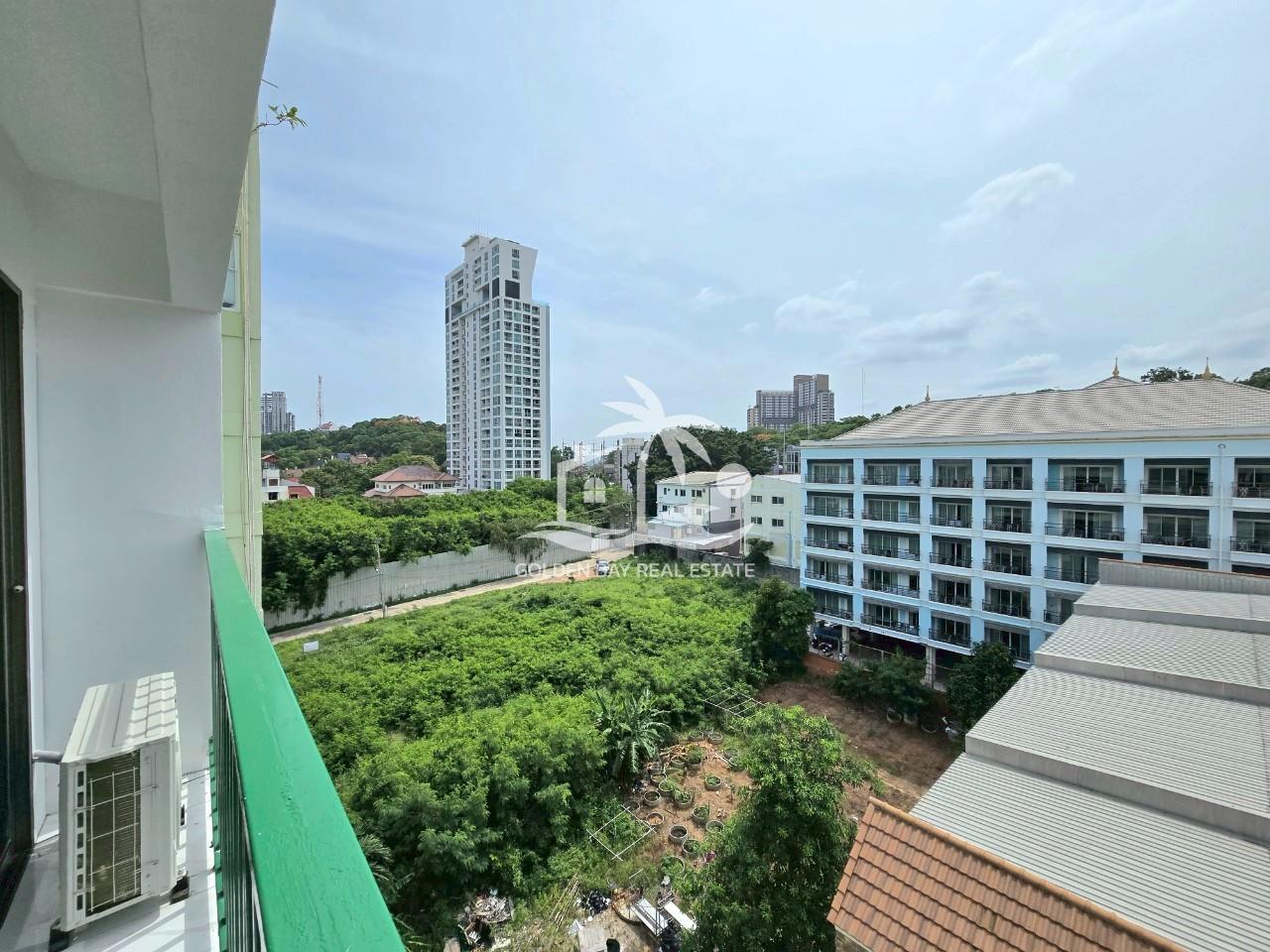 Sombat Pattaya Condotel – Pratumnak Hill