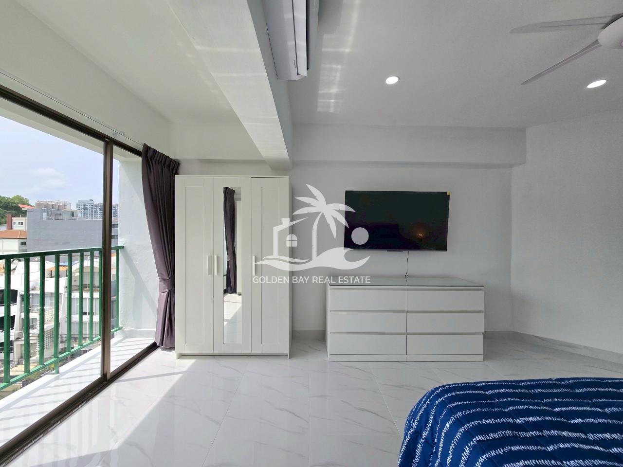 Sombat Pattaya Condotel – Pratumnak Hill