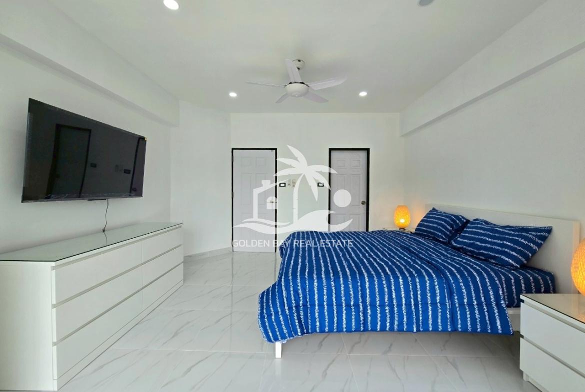Sombat Pattaya Condotel – Pratumnak Hill