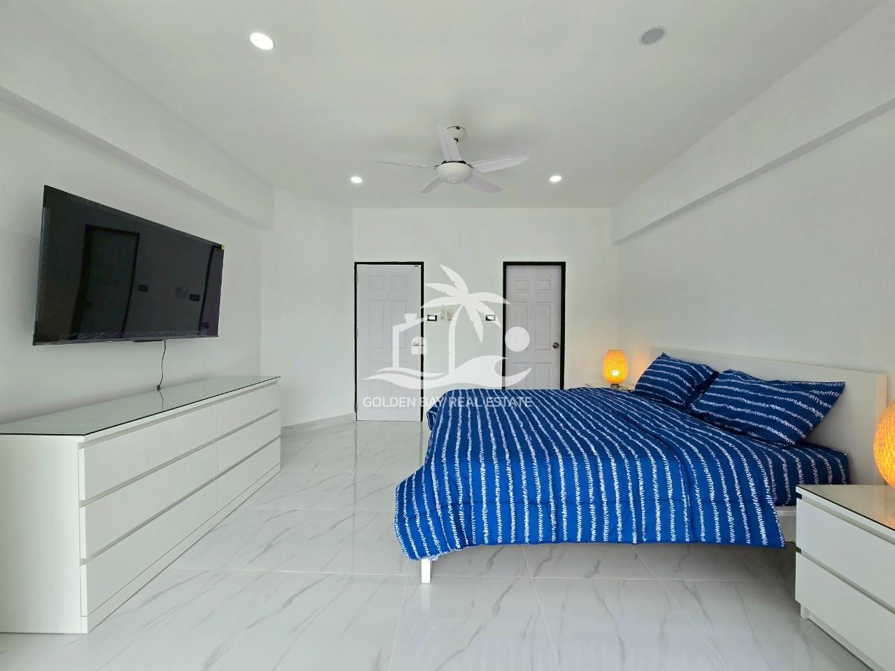 Sombat Pattaya Condotel – Pratumnak Hill