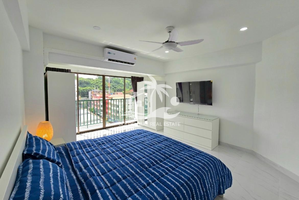 Sombat Pattaya Condotel – Pratumnak Hill