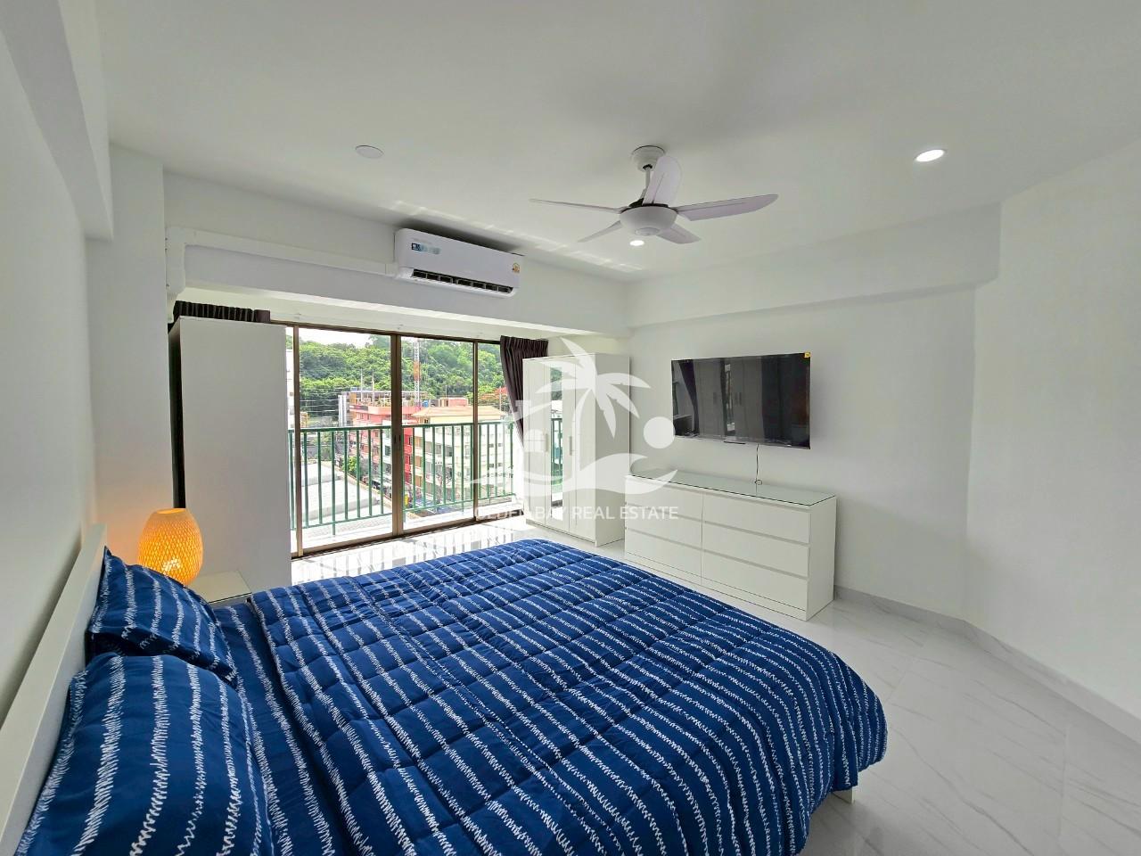 Sombat Pattaya Condotel – Pratumnak Hill