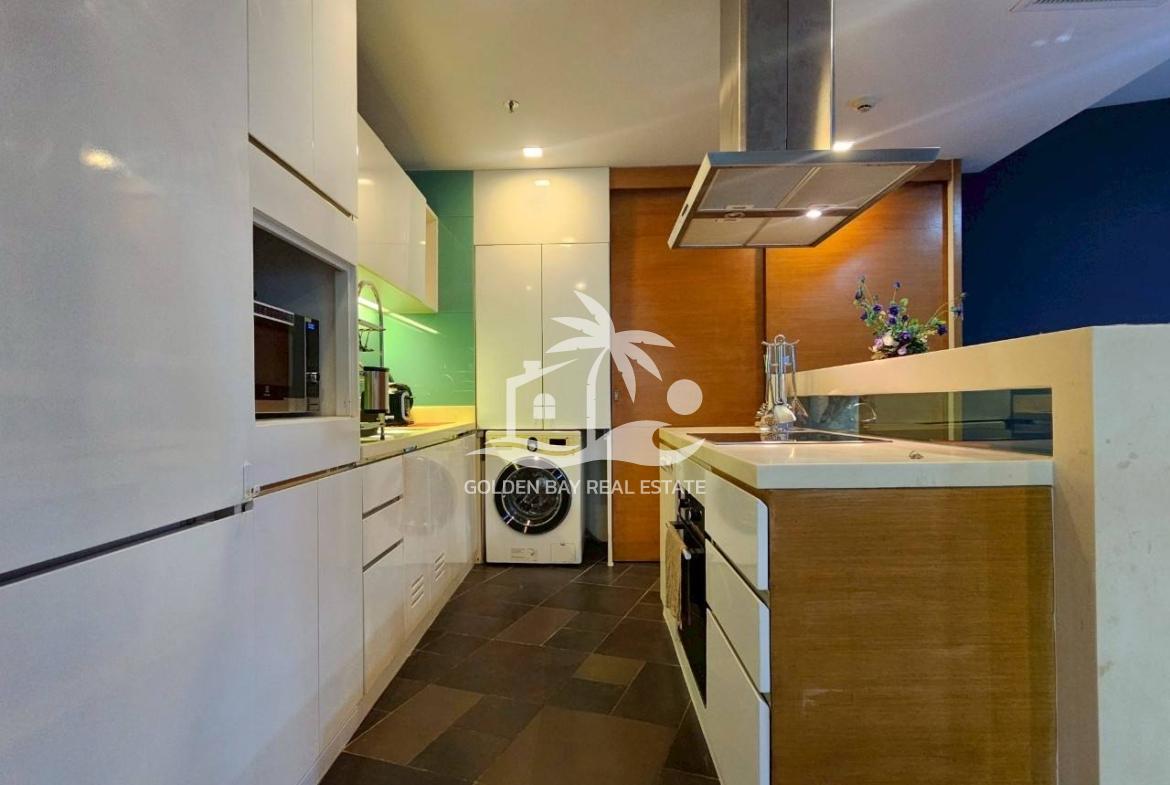 Ananya Beachfront Condominium – Wongamat