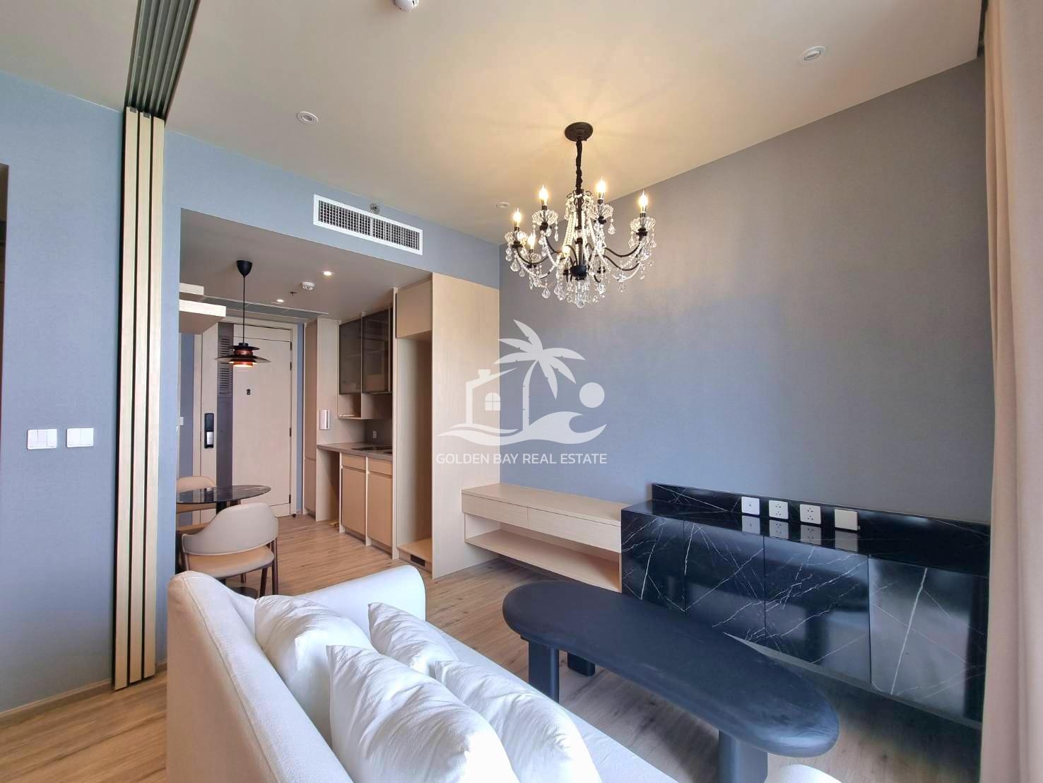 1750247039106 Arom – Wongamat