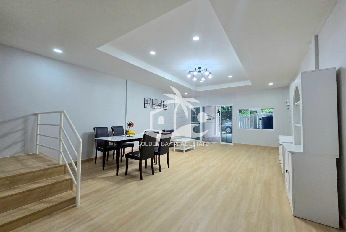 Townhouse in Soi Sukhumvit Pattaya 43 – East Pattaya