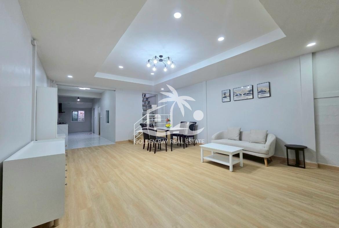 Townhouse in Soi Sukhumvit Pattaya 43 – East Pattaya