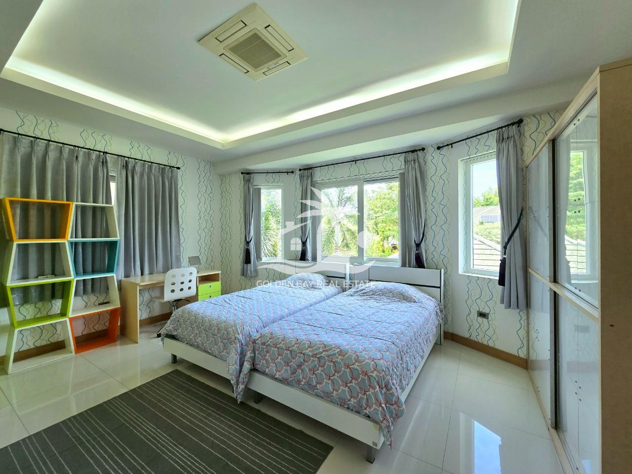 1 (10) Green Field Villas 5 – East Pattaya