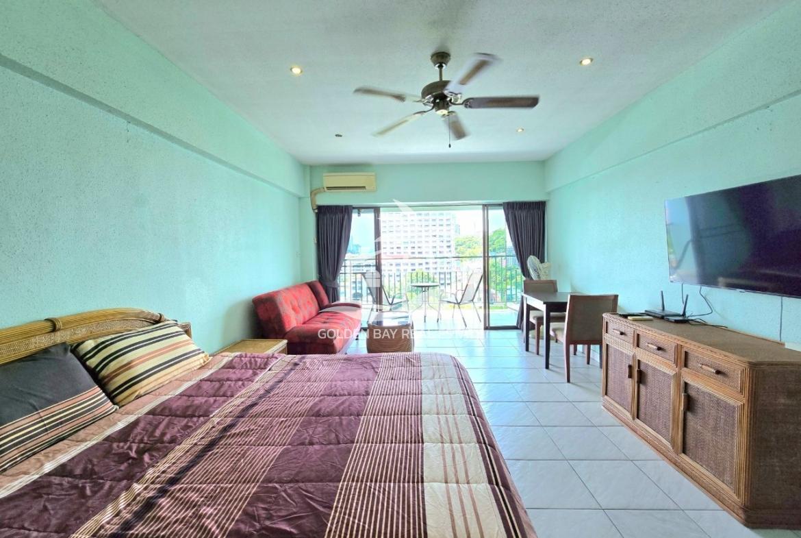 Sombat Pattaya Condotel – Pratumnak Hill