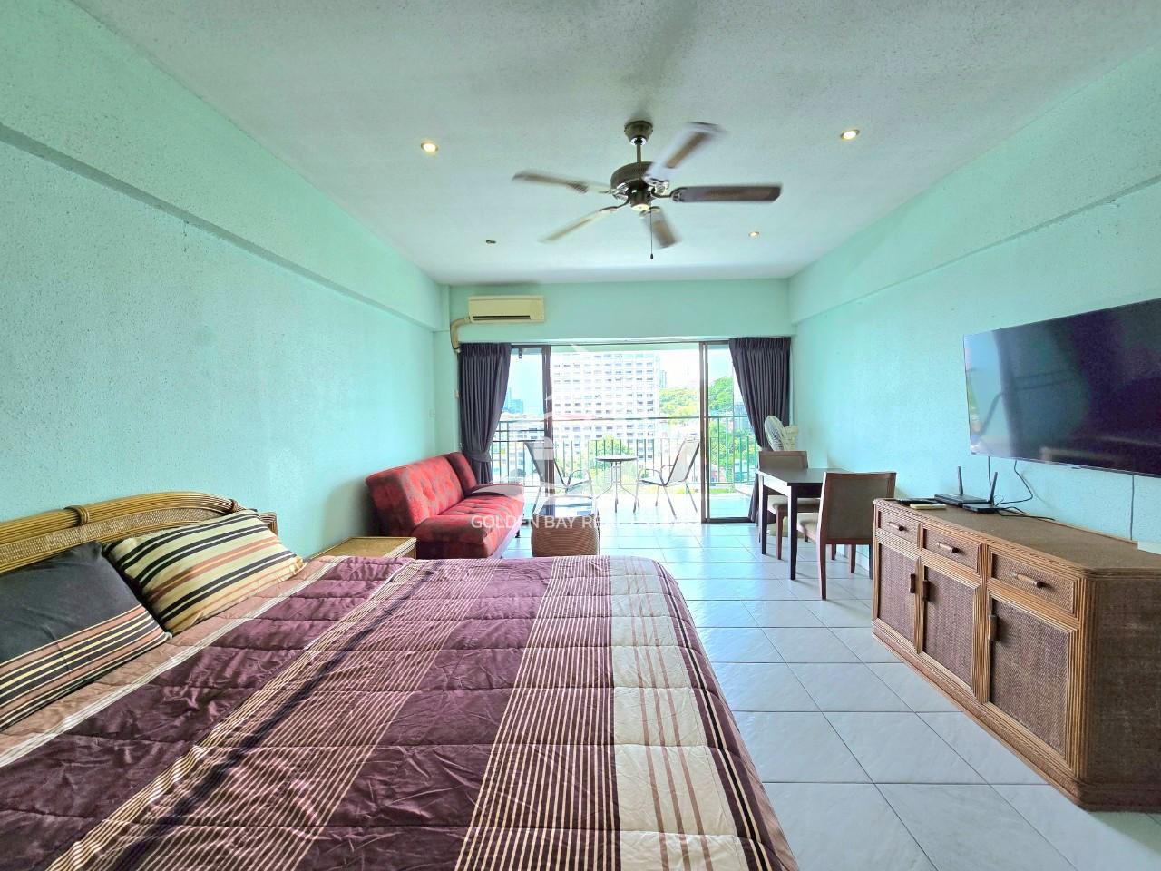 1 (10) Sombat Pattaya Condotel – Pratumnak Hill