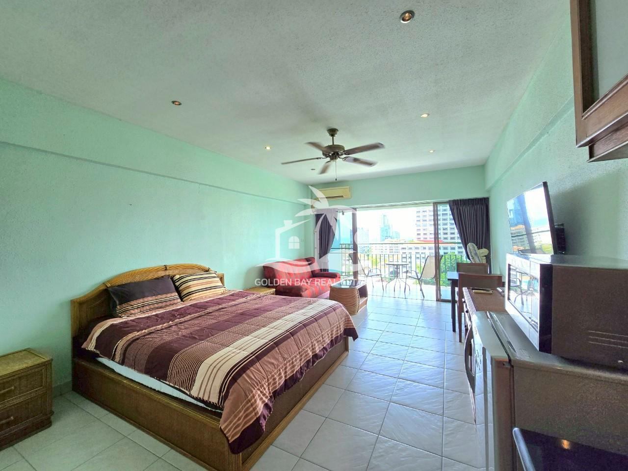 1 (13) Sombat Pattaya Condotel – Pratumnak Hill