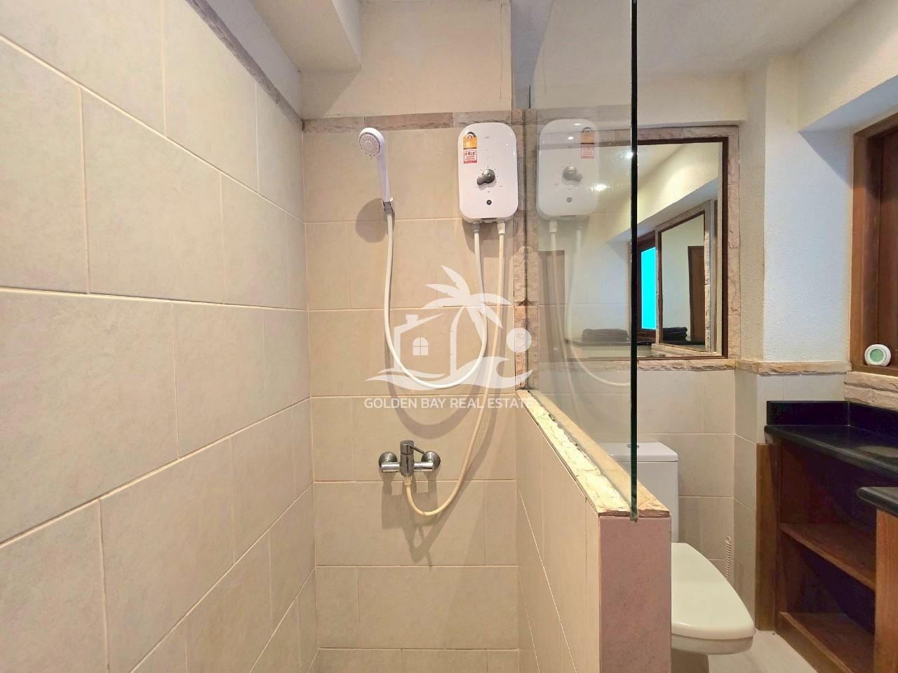 1 (14) Sombat Pattaya Condotel – Pratumnak Hill