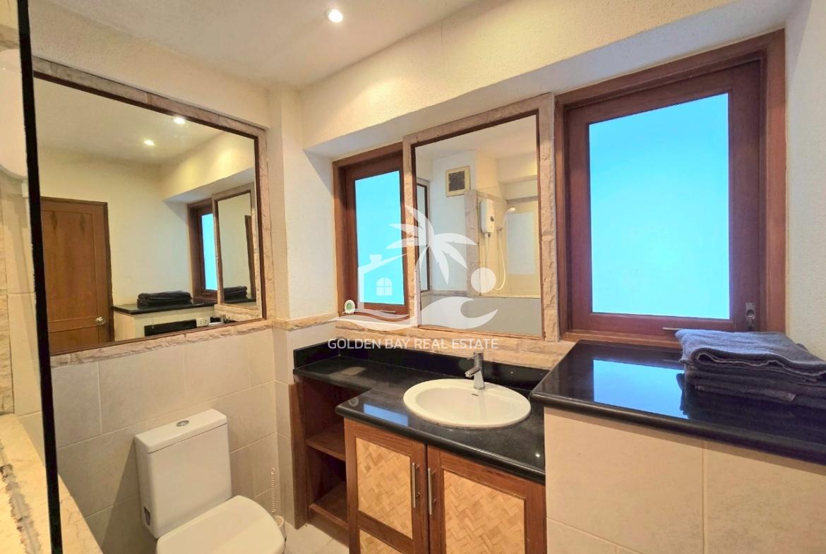 Sombat Pattaya Condotel – Pratumnak Hill