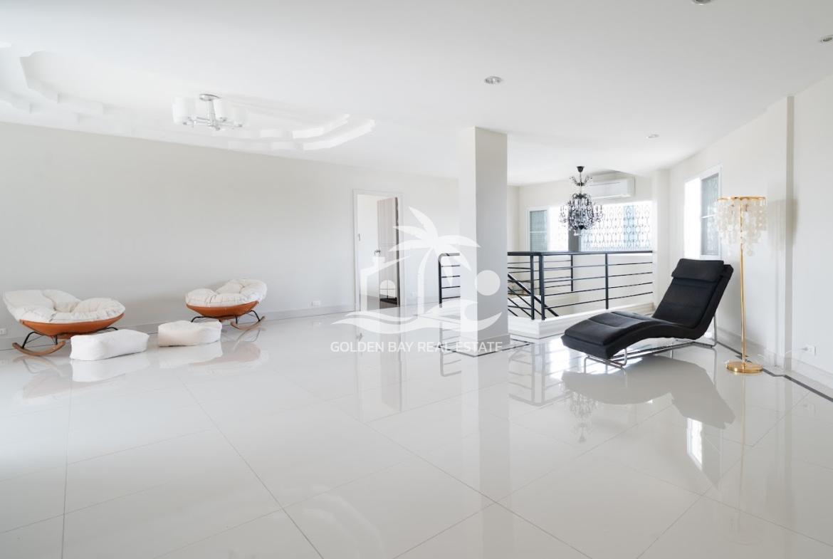 Somphong Condotel – Baan Amphur