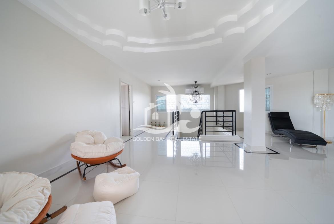 Somphong Condotel – Baan Amphur