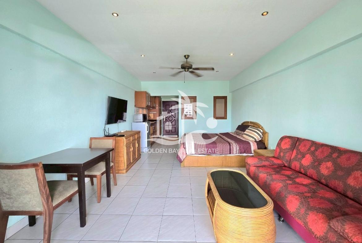 Sombat Pattaya Condotel – Pratumnak Hill