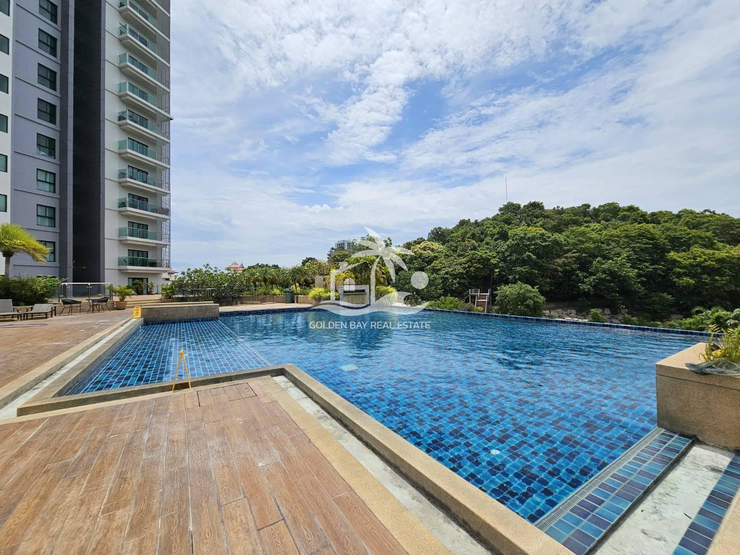 1539284_0 The Axis Condominium – Pratumnak Hill